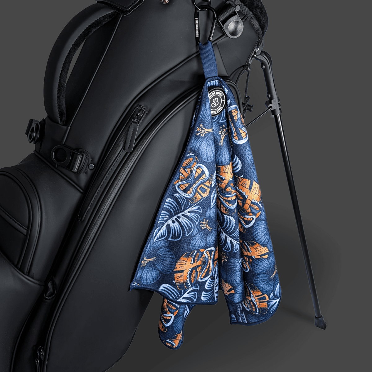 Tiki Gold Magnetic Golf Towel – magnetic golf towel from Premium Golf Gifts